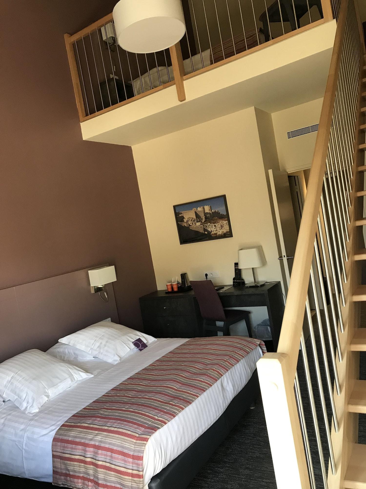 Mercure Aix-En-Provence Sainte-Victoire Chateauneuf-le-Rouge Ngoại thất bức ảnh