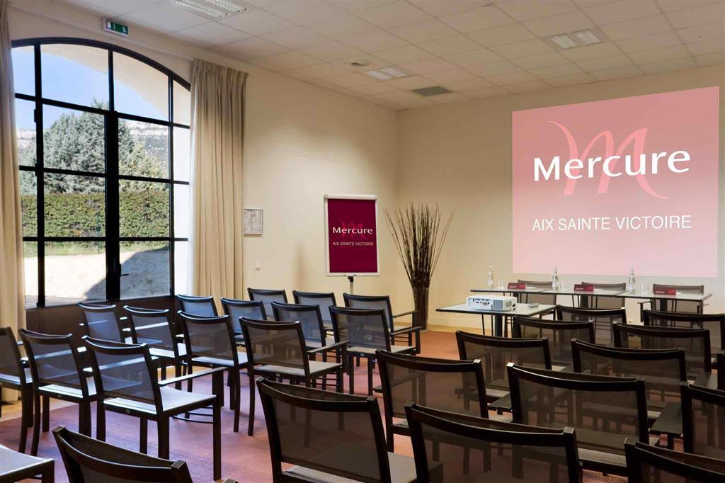 Mercure Aix-En-Provence Sainte-Victoire Chateauneuf-le-Rouge Ngoại thất bức ảnh