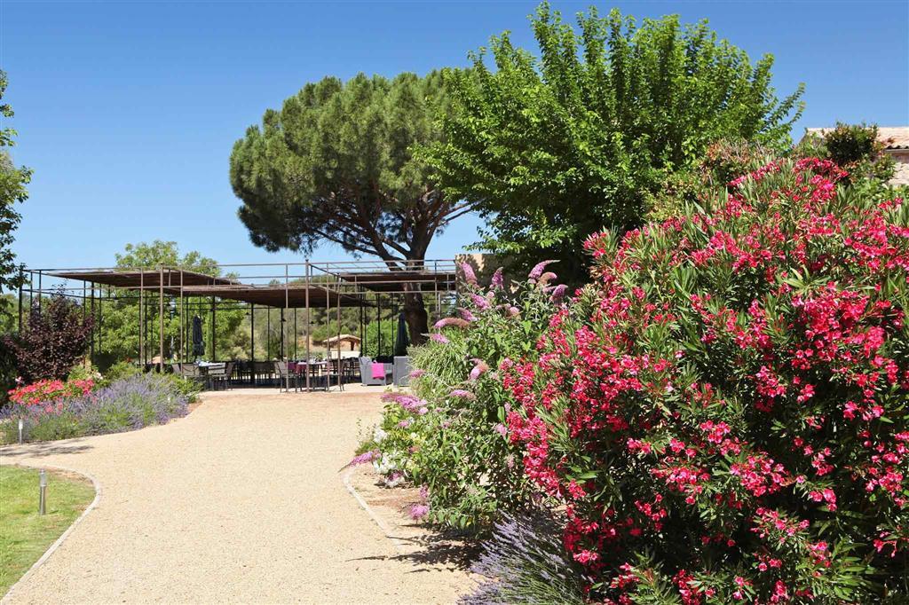 Mercure Aix-En-Provence Sainte-Victoire Chateauneuf-le-Rouge Ngoại thất bức ảnh