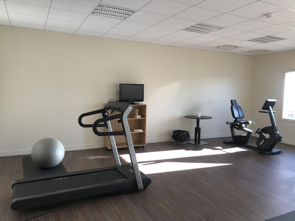 Mercure Aix-En-Provence Sainte-Victoire Chateauneuf-le-Rouge Ngoại thất bức ảnh
