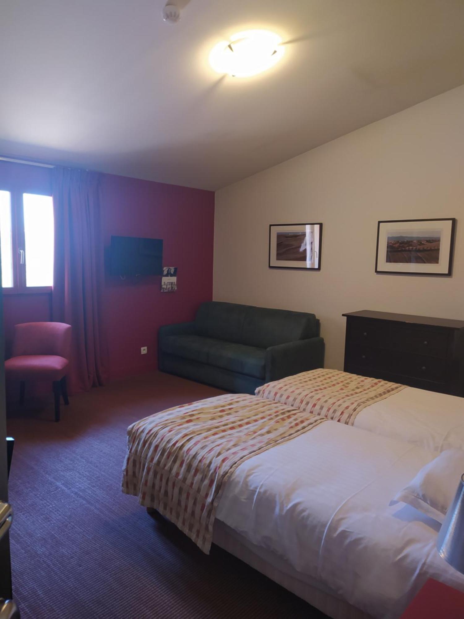 Mercure Aix-En-Provence Sainte-Victoire Chateauneuf-le-Rouge Ngoại thất bức ảnh
